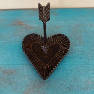 Heart & Arrow Cast Iron Ring Holder Trinket Dish
